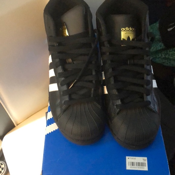 Adidas pro model - Picture 1 of 4